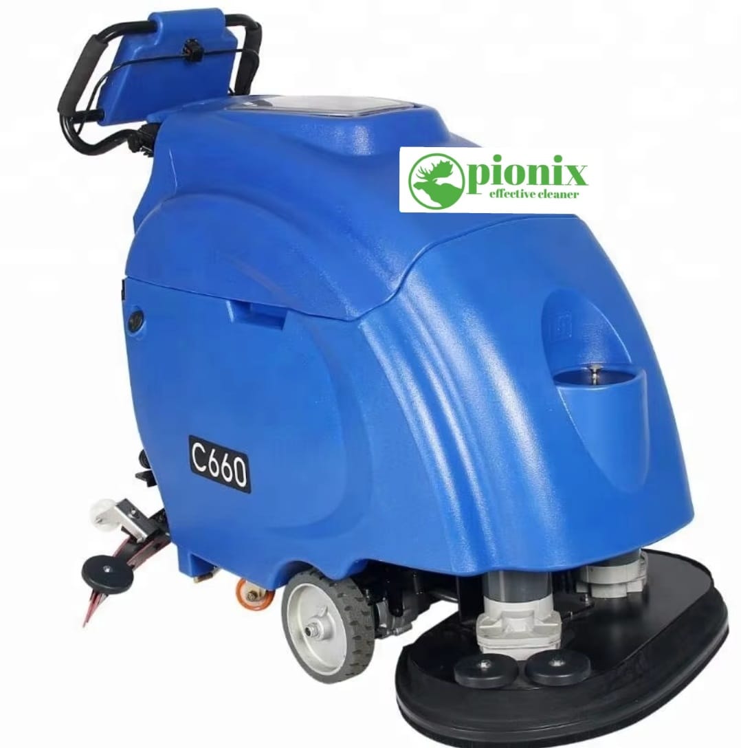auto-laveuse autotractée P004